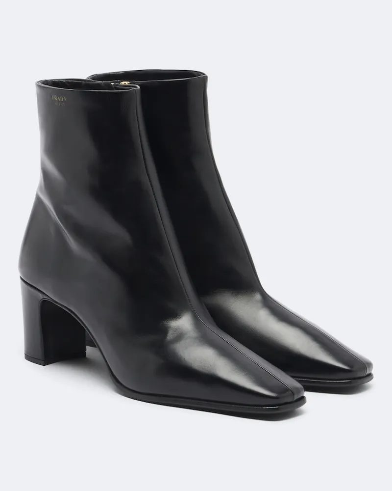 Prada Ankle Boots aus Leder Schwarz