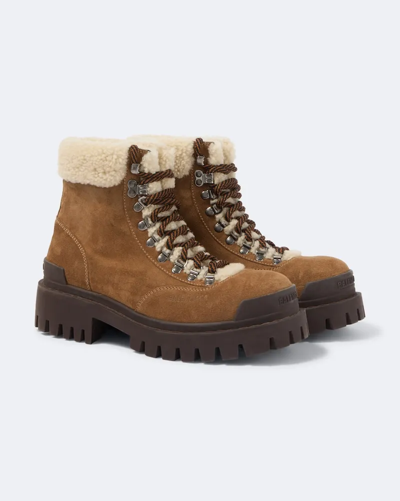 Balenciaga Schnürstiefel aus Veloursleder mit Shearling Beige