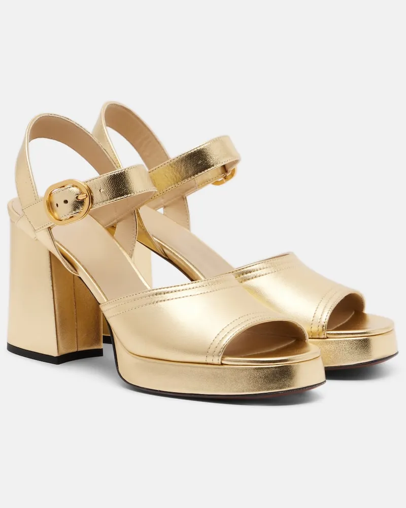 Valentino Garavani Plateausandalen VLogo aus Metallic-Leder Gold