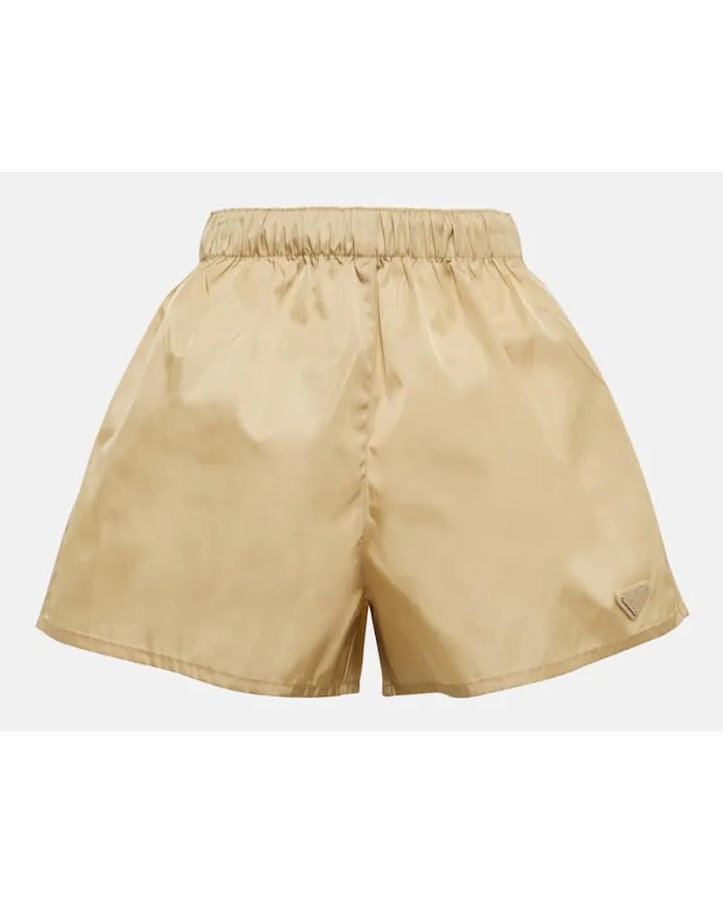 Prada Shorts aus Re-Nylon Beige