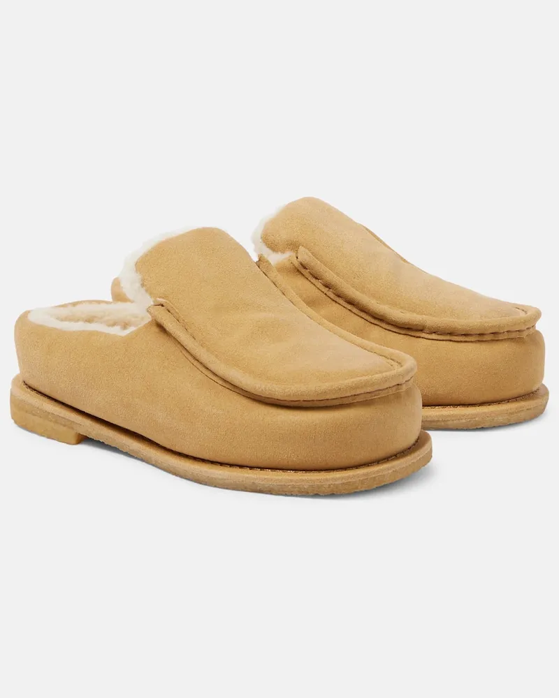 J.W.Anderson Slippers aus Veloursleder mit Shearling Gelb