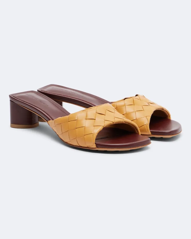 Bottega Veneta Pantoletten Parco aus Leder Beige