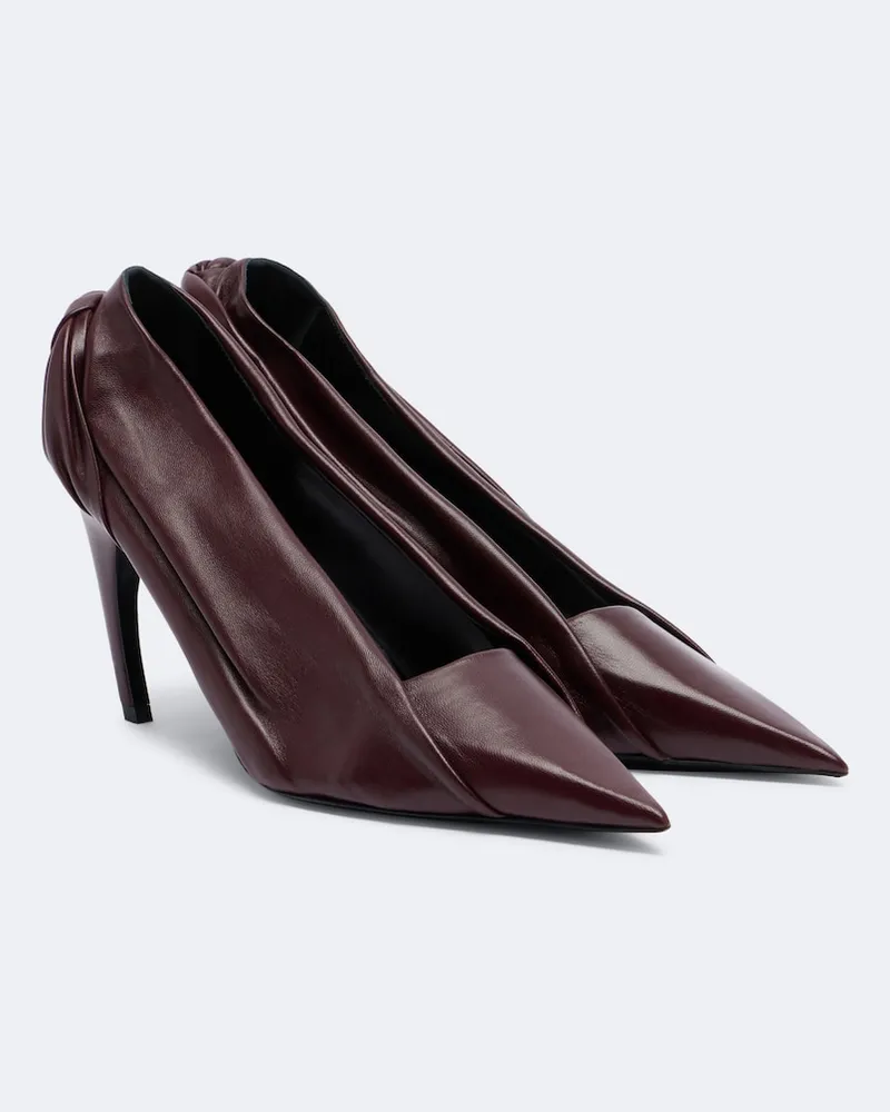 KHAITE Pumps Eve aus Leder Burgunderrot