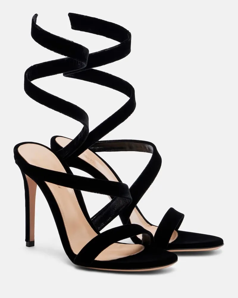 Gianvito Rossi Sandalen Opera 105 aus Samt Schwarz