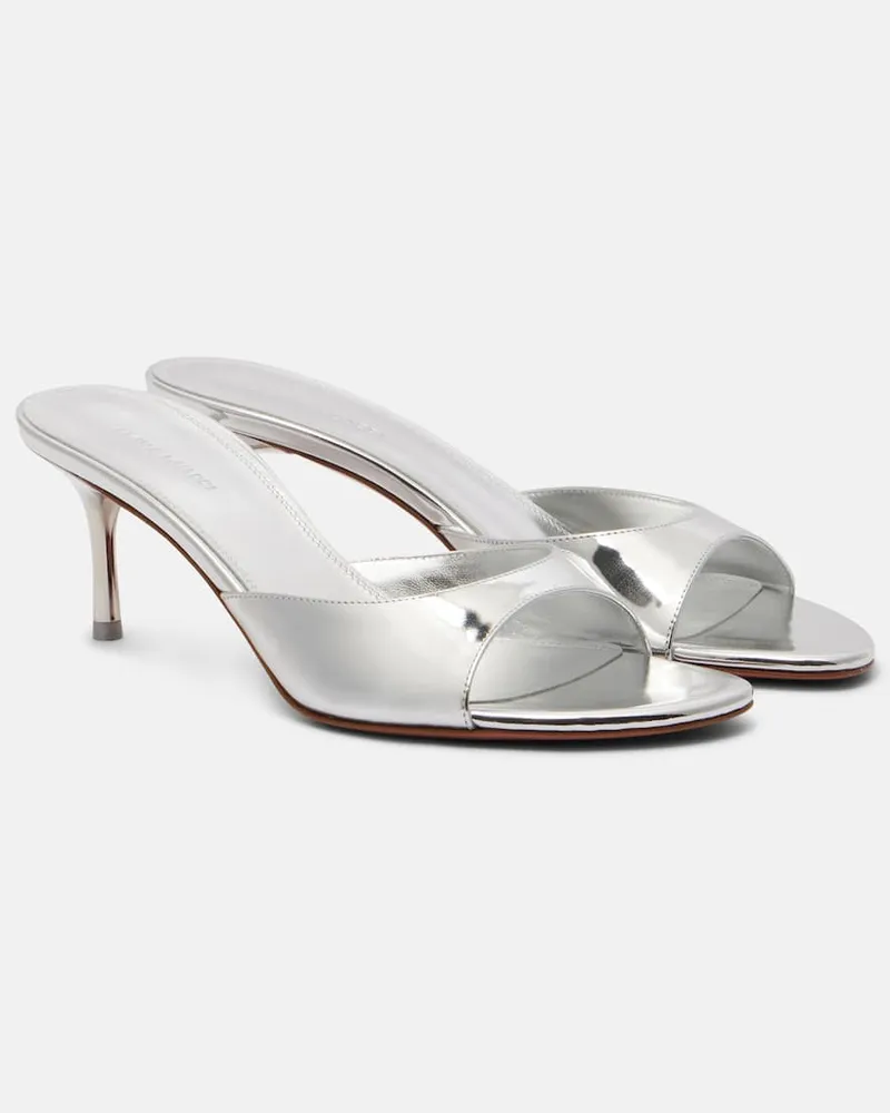 Amina Muaddi Pantoletten Jeanne 60 aus Metallic-Leder Silber