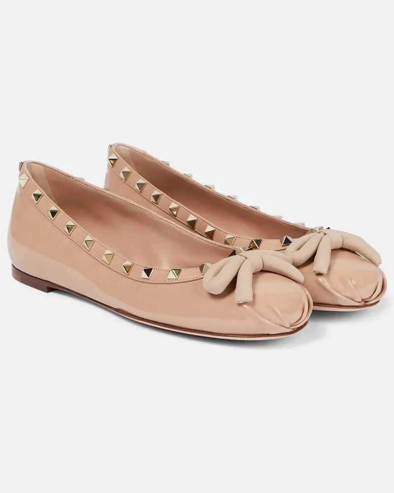 Valentino Garavani Ballerinas Rockstud aus Lackleder Rosa