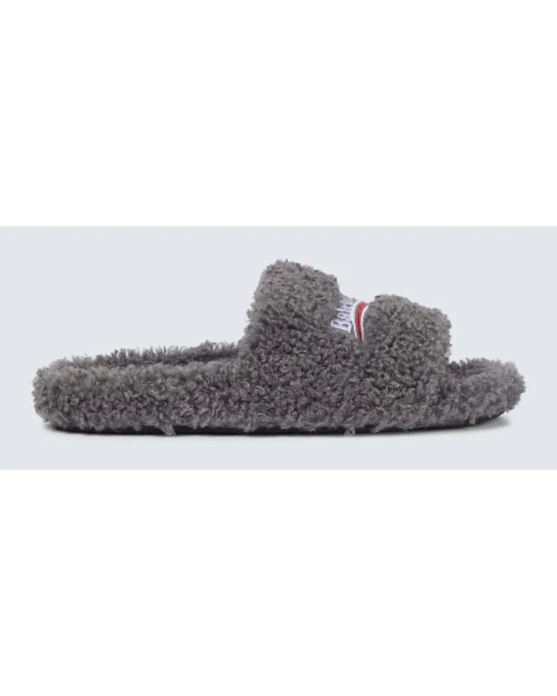 Balenciaga Pantoletten Political Campaign Furry Grau