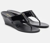 Sandalen aus Lackleder