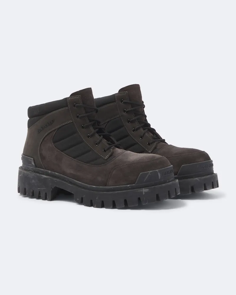 Balenciaga Schürstiefel Combat Strike mit Veloursleder Schwarz