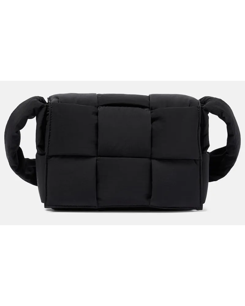 Bottega Veneta Schultertasche Padded Tech Cassette Small Schwarz
