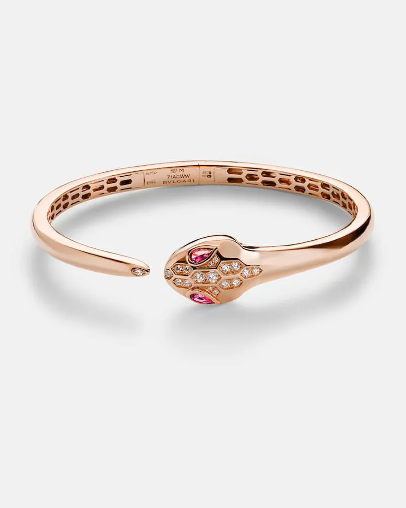 Bulgari Armreif Serpenti Seduttori aus 18kt Roségold mit Diamanten und Rubellit Gold
