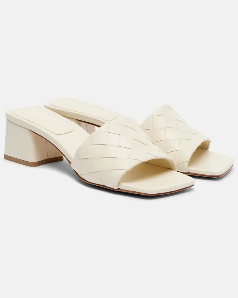 Bottega Veneta Pantoletten Parco 45 aus Leder Weiß