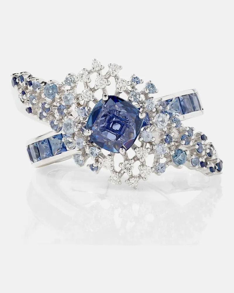Ananya Ring Scatter Orbit aus 18kt Weißgold mit Diamanten und Saphiren Silber