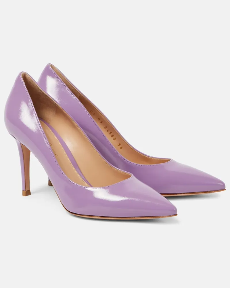 Gianvito Rossi Pumps aus Lackleder Violett