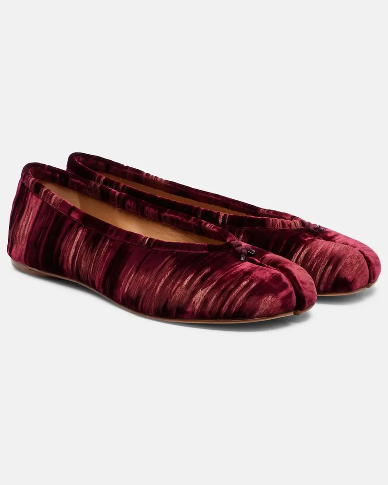 Maison Margiela Ballerinas Tabi aus Samt Rot
