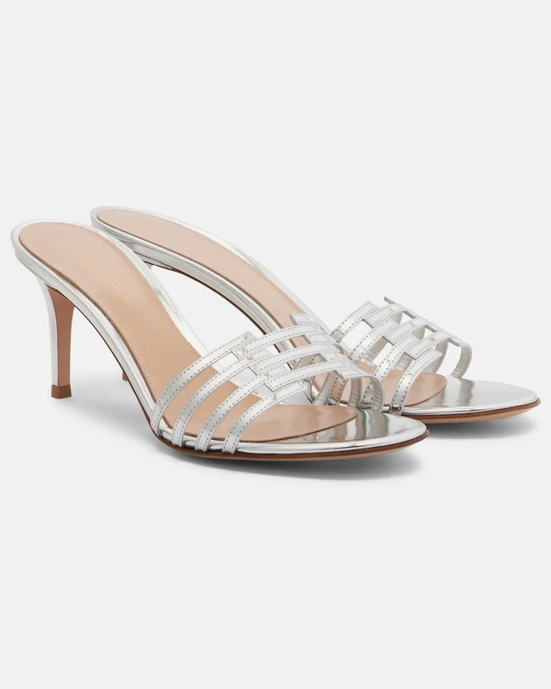 Gianvito Rossi Pantoletten aus Metallic-Leder Silber