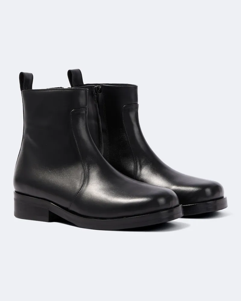 Studio Nicholson Stiefel Square aus Leder Schwarz
