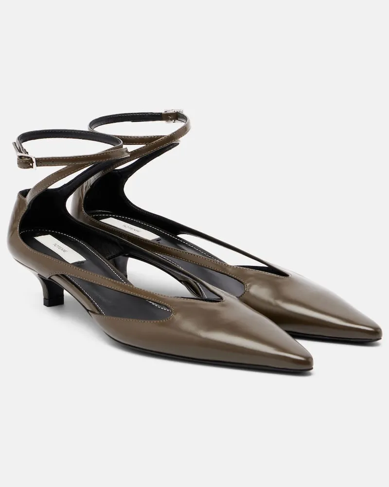 Totême Pumps aus Leder Grün