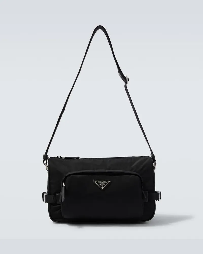 Prada Schultertasche Medium aus Re-Nylon Schwarz