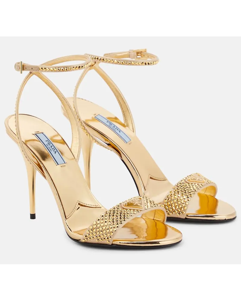 Prada Verzierte Sandalen aus Satin Gold