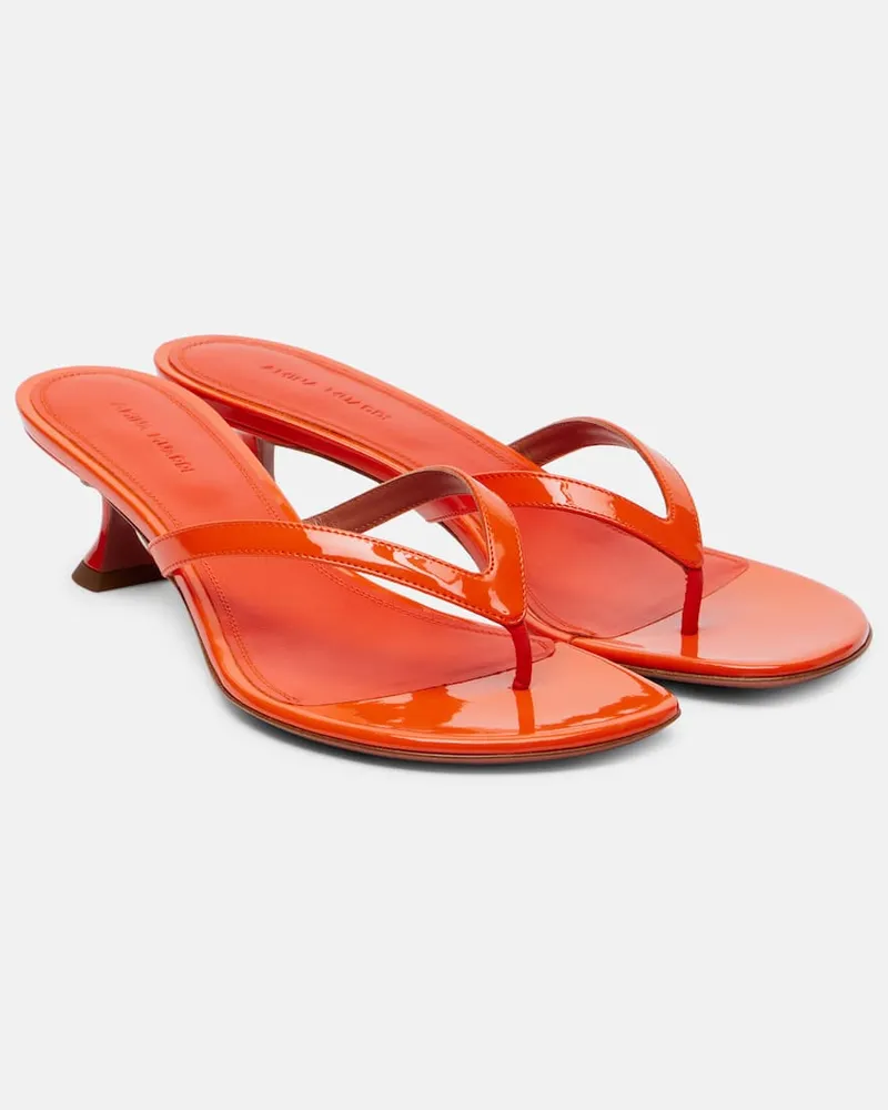 Amina Muaddi Sandalen Juliette 45 aus Lackleder Orange