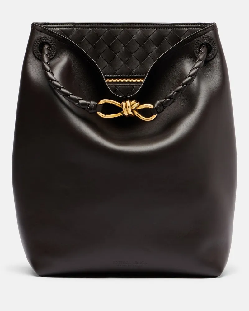 Bottega Veneta Bucket Bag Andiamo Small aus Leder Braun