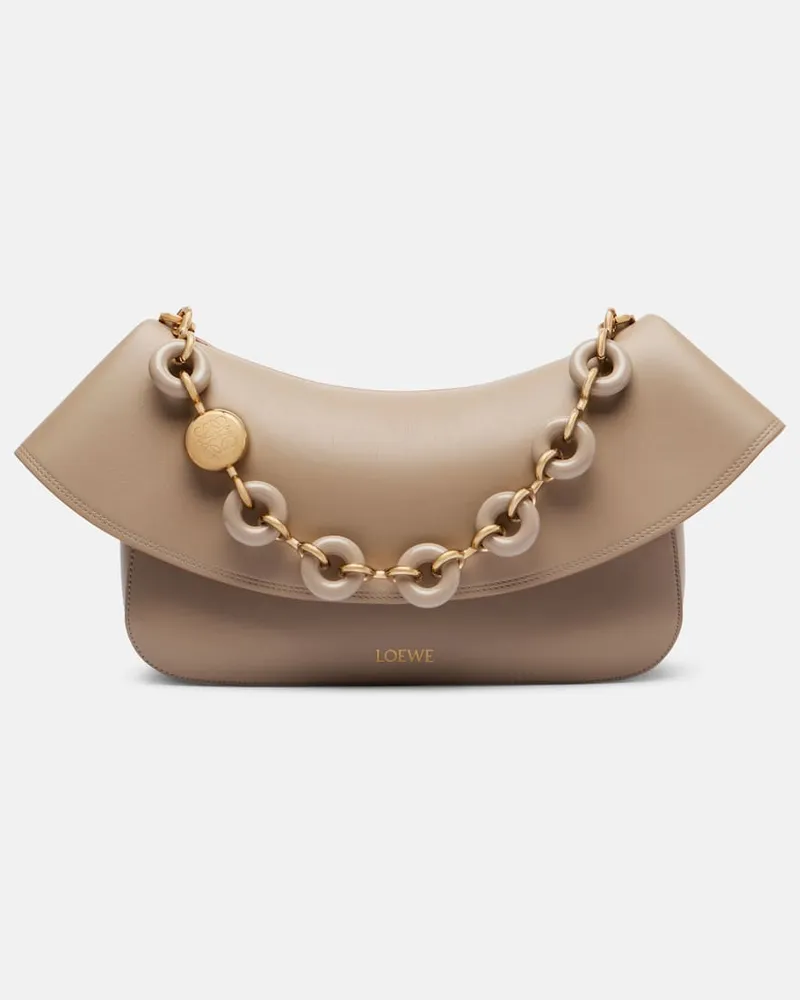Loewe Schultertasche Ola Medium aus Leder Beige