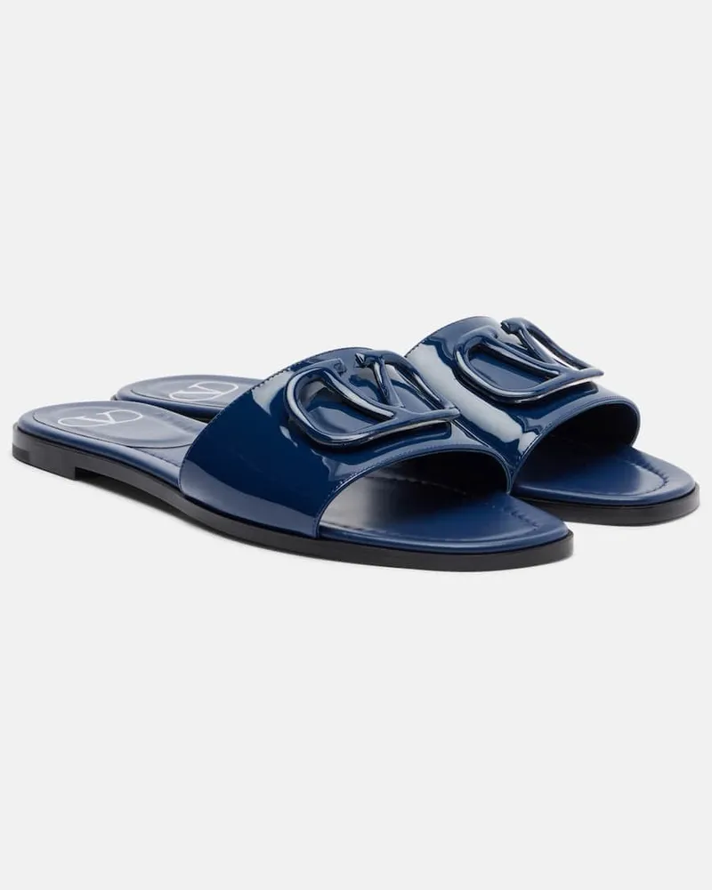 Valentino Garavani Pantoletten VLogo aus Lackleder Blau