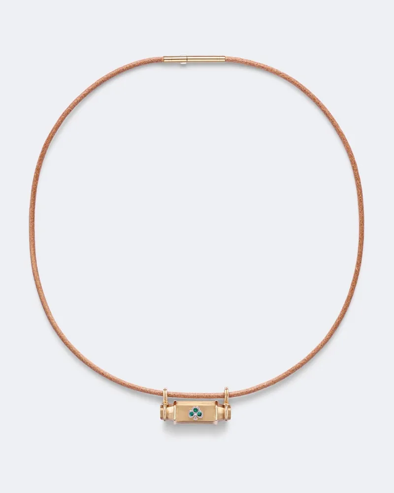 Marie Lichtenberg Halskette Clover Smash aus 18kt Gelbgold mit Smaragden Gold