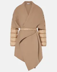 Moncler Daunenmantel aus einem Wollgemisch Beige