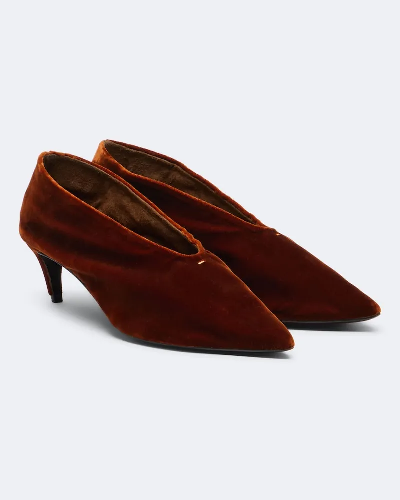 KHAITE Pumps Miriam aus Samt Burgunderrot