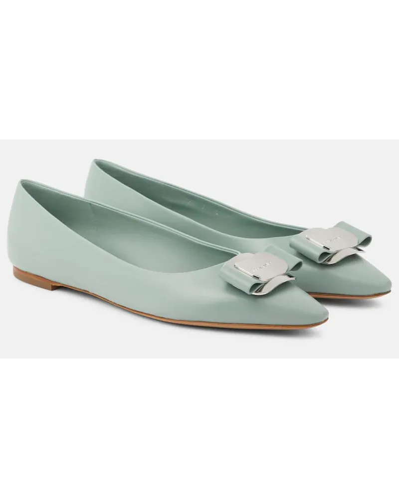 Ferragamo Ballerinas New Vara aus Leder Blau