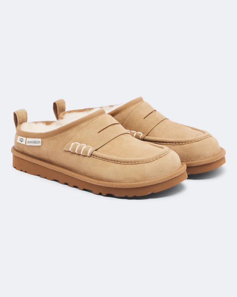J.W.Anderson X UGG Slippers aus Veloursleder mit Shearling Beige