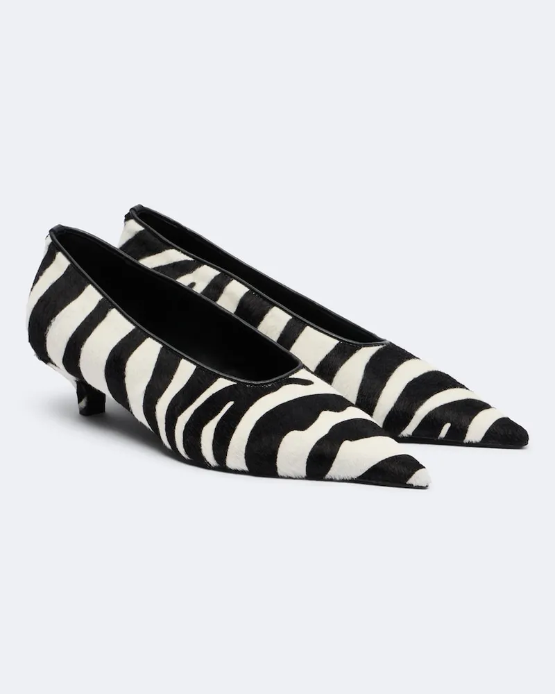 Totême Pumps aus Kalbshaar Schwarz