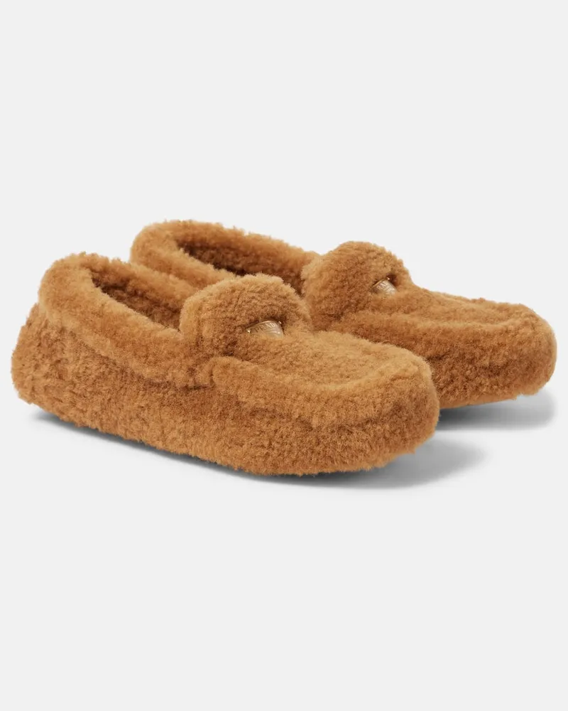 Prada Mokassins aus Shearling Braun