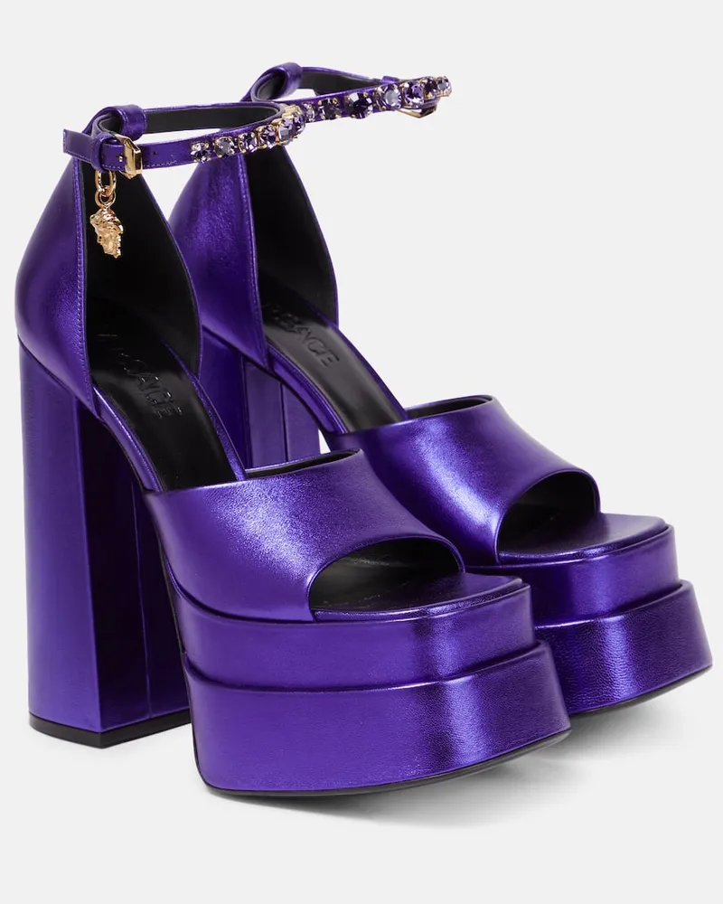 Versace Plateausandalen Medusa Aevitas aus Leder Violett