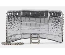 Portemonnaie mit Kettenriemen Hourglass aus Metallic-Leder