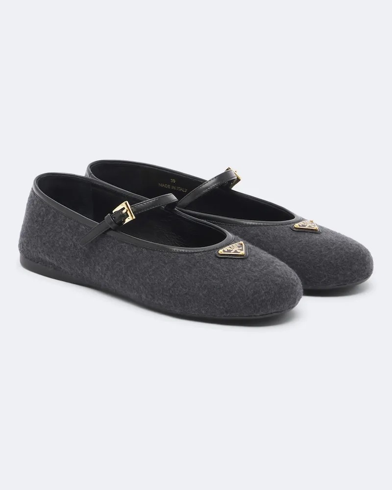 Prada Mary-Jane-Ballerinas mit Leder Grau