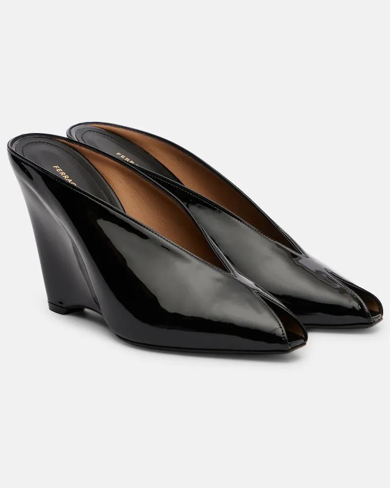 Ferragamo Wedges Alicia 95 aus Lackleder Schwarz