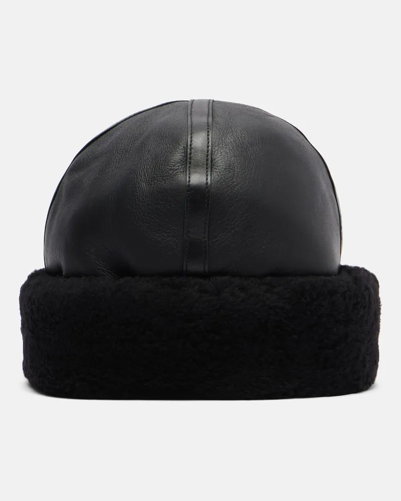 Totême Mütze aus Leder mit Shearling Schwarz