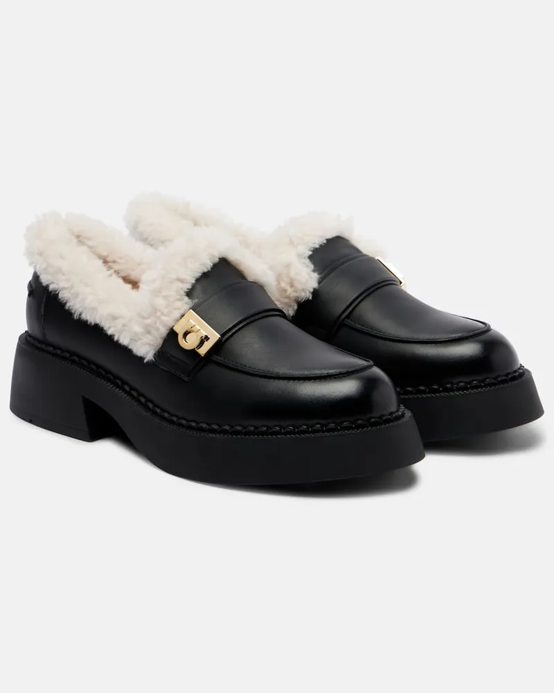 Ferragamo Loafers Caminia aus Leder mit Shearling Schwarz