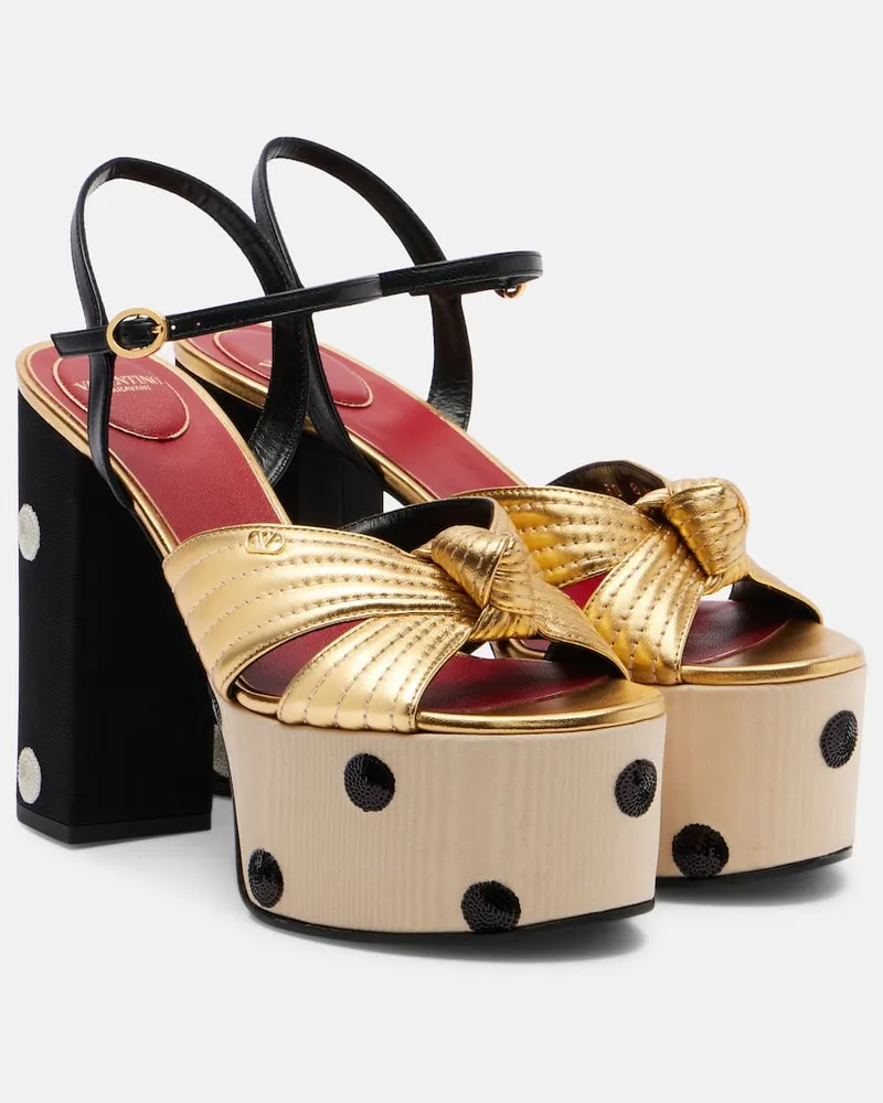 Valentino Garavani Plateausandalen Crasher 125 aus Leder und Samt Gold