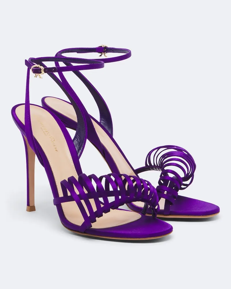 Gianvito Rossi Sandalen aus Satin Violett