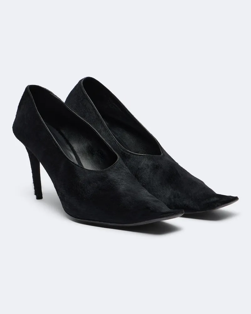 KHAITE Pumps Marlene aus Kalbshaar und Leder Schwarz