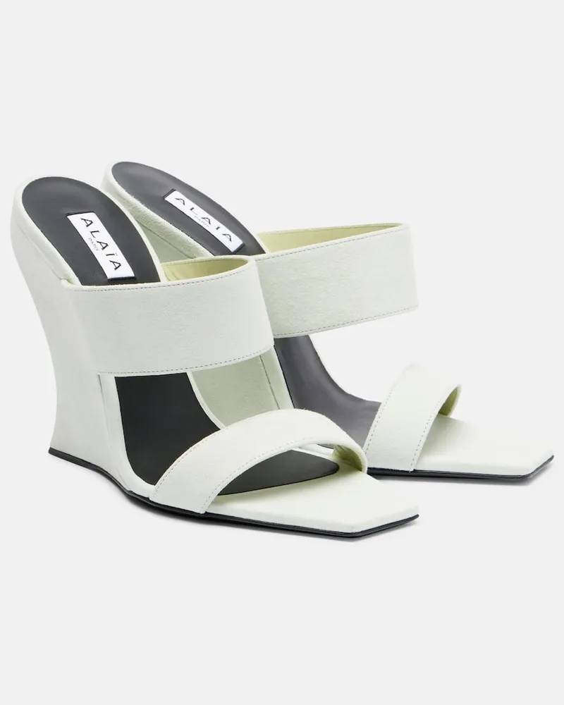 Alaïa Alaïa Wedge-Sandalen 110 aus Veloursleder Weiß