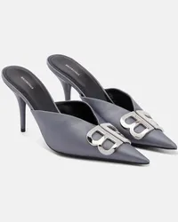 Balenciaga Mules BB aus Satin Grau