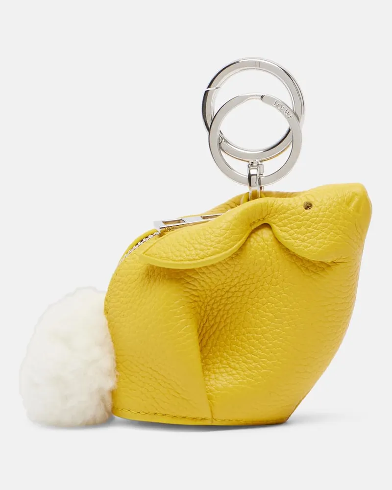 Loewe Taschenanhänger aus Leder mit Shearling Gelb