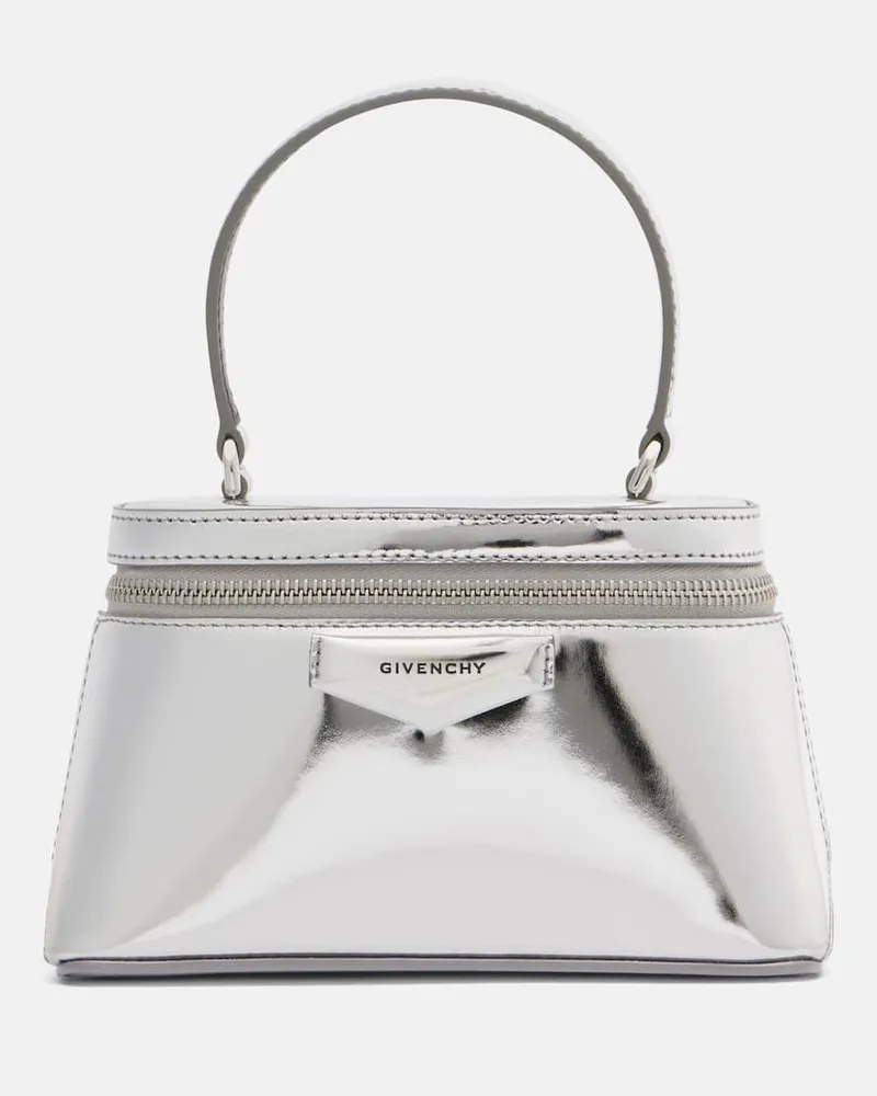 Givenchy Schultertasche Antigona Mini aus Metallic-Leder Silber