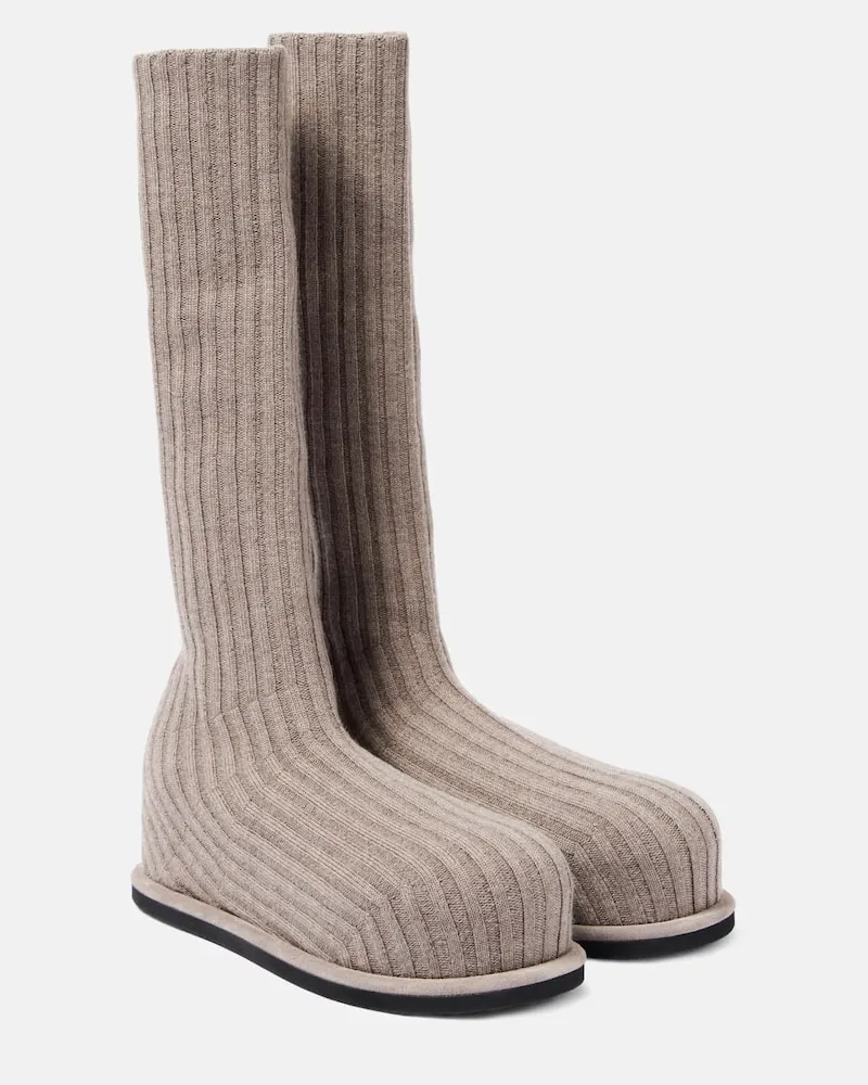 Amina Muaddi Stiefel Veneda 15 aus Strick Neutral