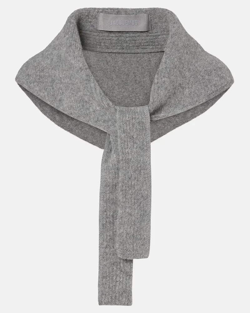 Jacquemus Schal Gros Grain Grau
